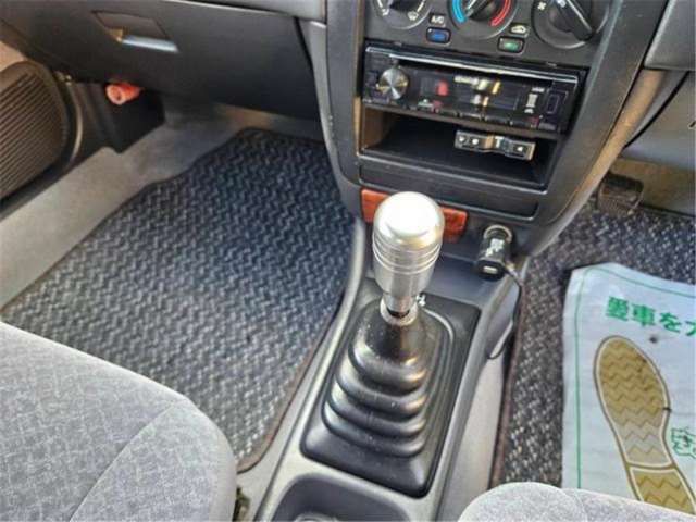 صورة مصغرة 16 لـ 1996 Nissan SUNNY