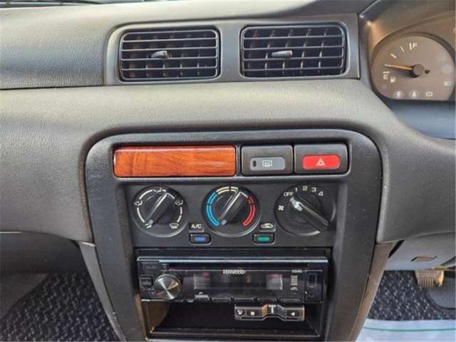 صورة مصغرة 13 لـ 1996 Nissan SUNNY