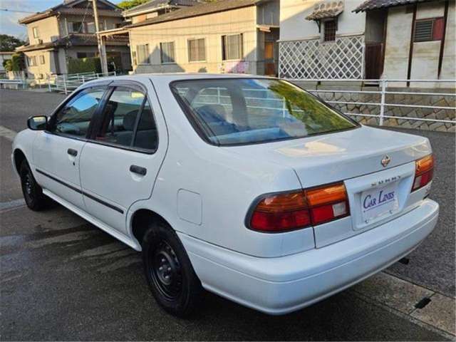 1996 Nissan SUNNY 照片 10