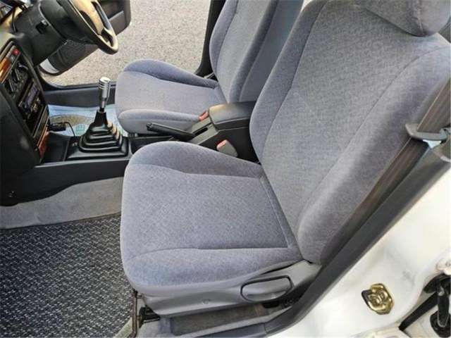 صورة مصغرة 21 لـ 1996 Nissan SUNNY