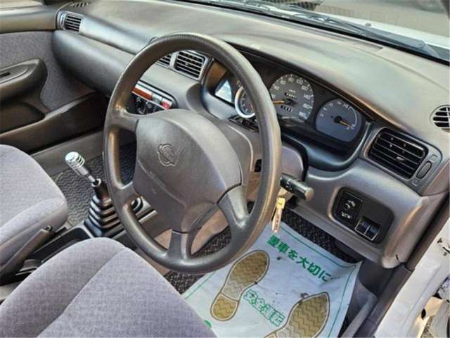 صورة مصغرة 27 لـ 1996 Nissan SUNNY