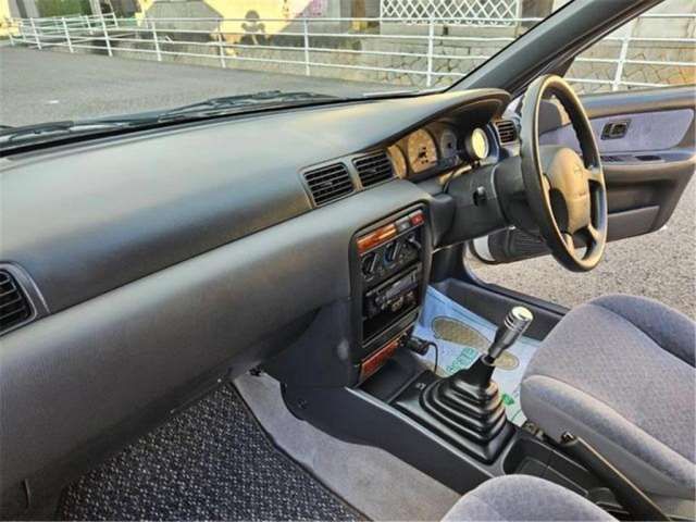 صورة مصغرة 28 لـ 1996 Nissan SUNNY