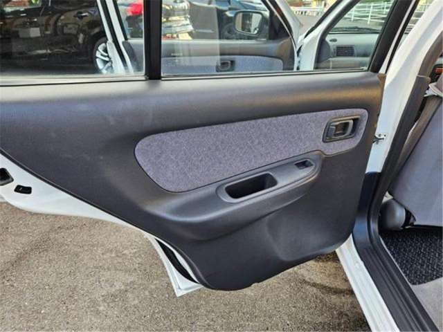 صورة مصغرة 31 لـ 1996 Nissan SUNNY