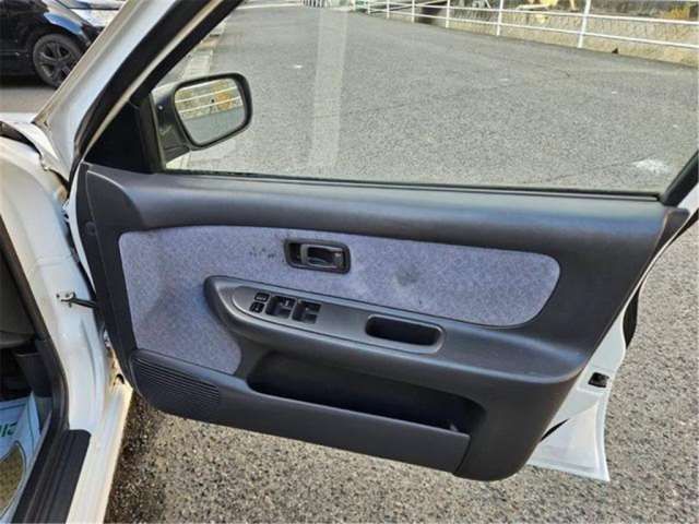 صورة مصغرة 32 لـ 1996 Nissan SUNNY