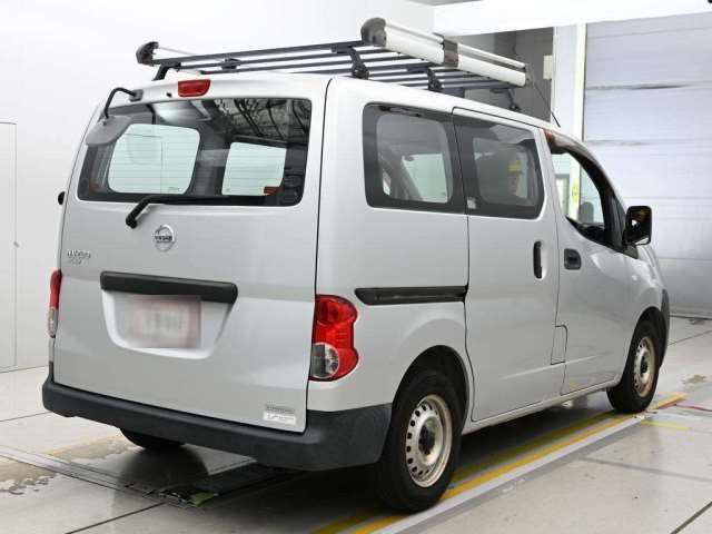 2009 Nissan NV200 VANETTE VAN photo 2