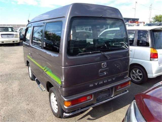 صورة 2 لـ 1996 Honda STREET
