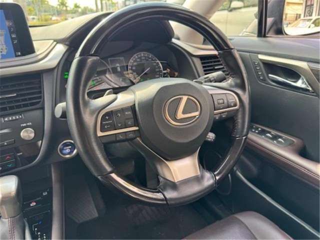 2019 Lexus RX — миниатюра 38