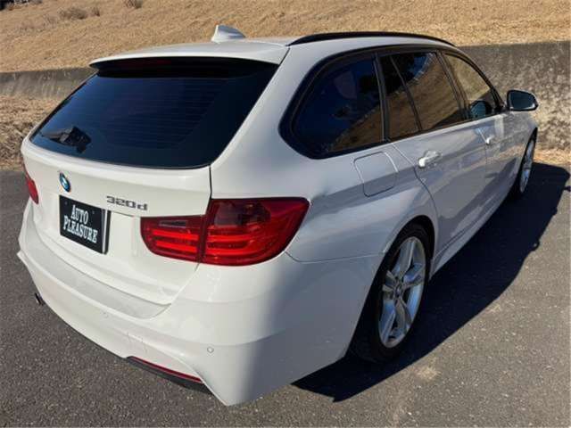 صورة 6 لـ 2013 BMW 3 SERIES TOURING