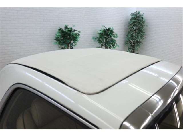 1991 Nissan FIGARO thumbnail 31