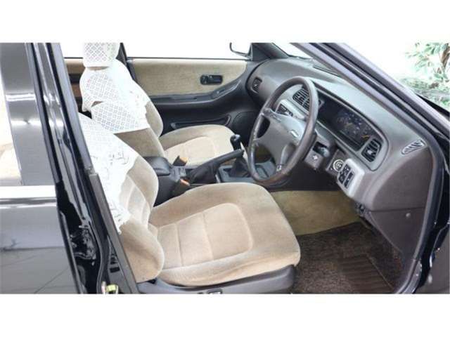 1991 Nissan CEFIRO — миниатюра 11