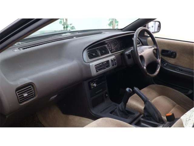1991 Nissan CEFIRO — миниатюра 8
