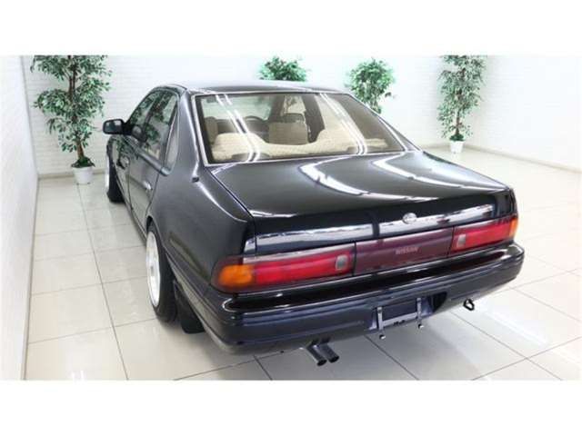 1991 Nissan CEFIRO — миниатюра 4