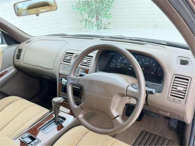 1997 Nissan LAUREL 照片 7