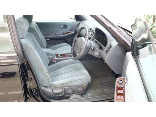 صورة مصغرة 11 لـ 1994 Nissan LAUREL