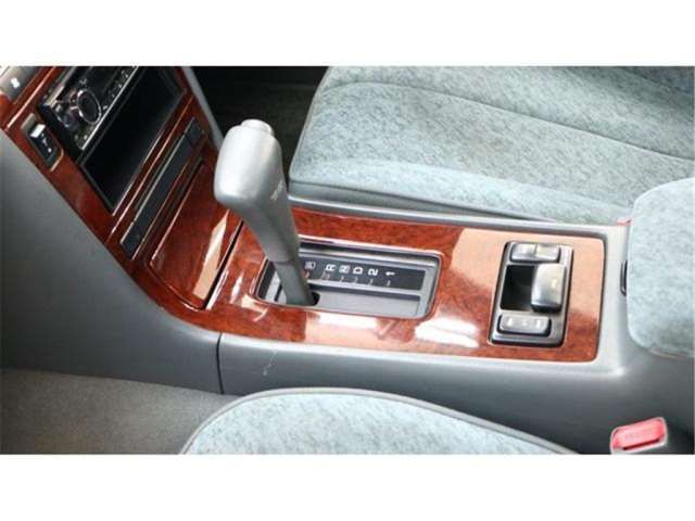 1994 Nissan LAUREL 照片 10