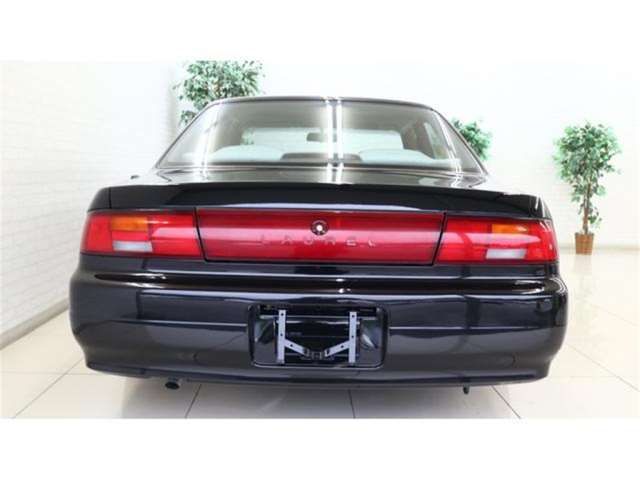 صورة مصغرة 43 لـ 1994 Nissan LAUREL