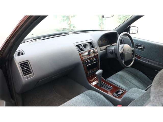 1994 Nissan LAUREL 照片 8
