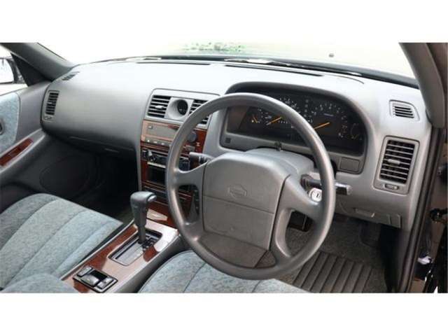 1994 Nissan LAUREL 照片 7