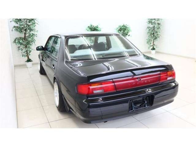 1994 Nissan LAUREL 照片 4