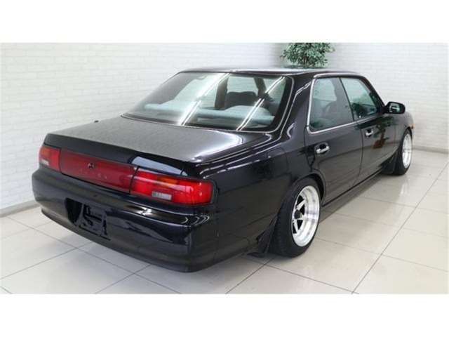1994 Nissan LAUREL 照片 3