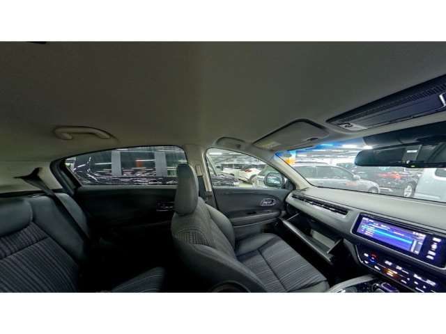 صورة 8 لـ 2013 Honda VEZEL