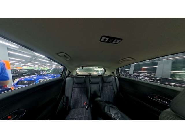 صورة 7 لـ 2013 Honda VEZEL