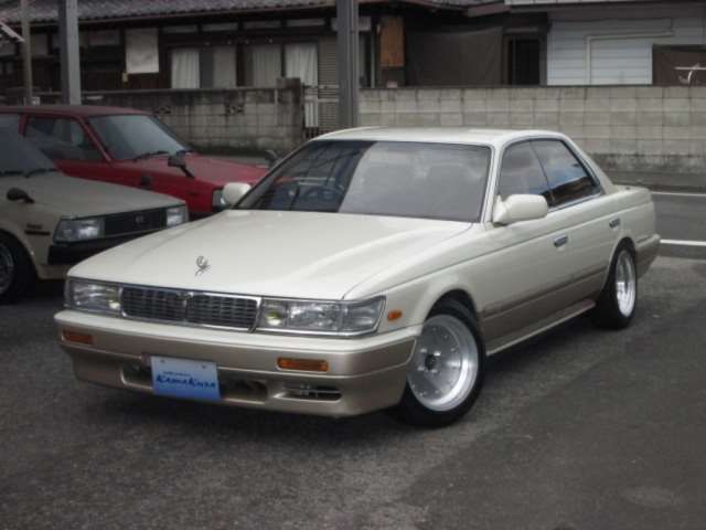 1991 Nissan LAUREL 照片 2