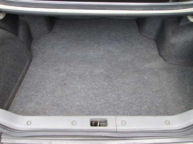 1991 Nissan LAUREL 照片 8