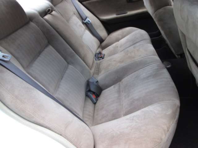 1991 Nissan LAUREL 照片 7