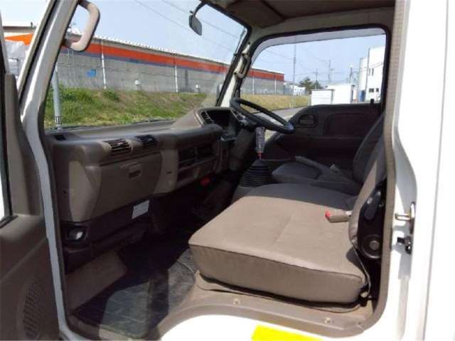 1997 Nissan ATLAS 照片 3