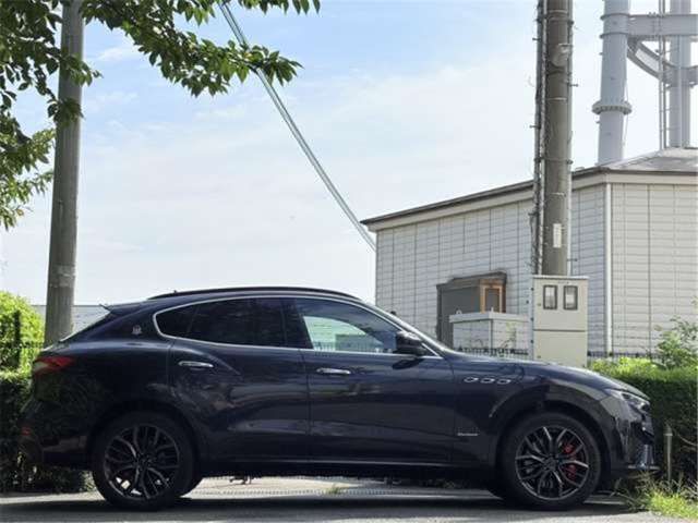 2019 Maserati LEVANTE — миниатюра 8