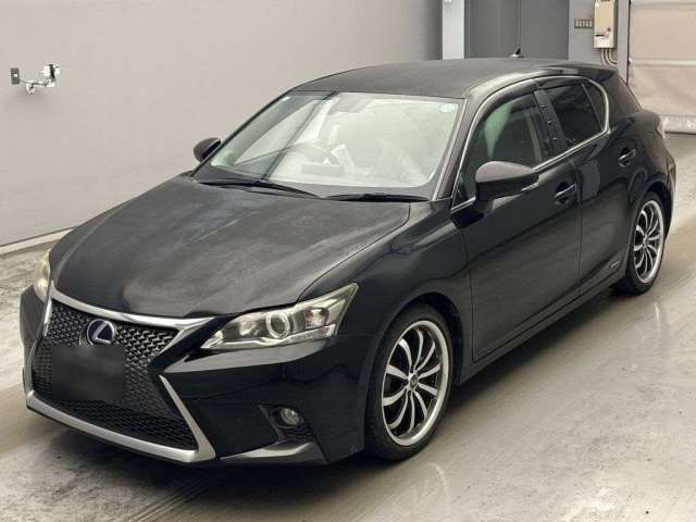 2011 Lexus CT — фото 1