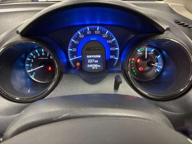 2011 Honda FIT SHUTTLE HYBRID — фото 10