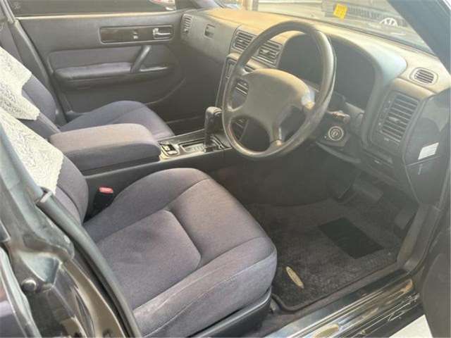 صورة 7 لـ 1993 Nissan GLORIA
