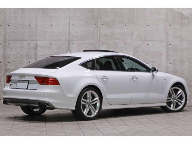 صورة مصغرة 2 لـ 2013 AUDI S7 SPORTBACK