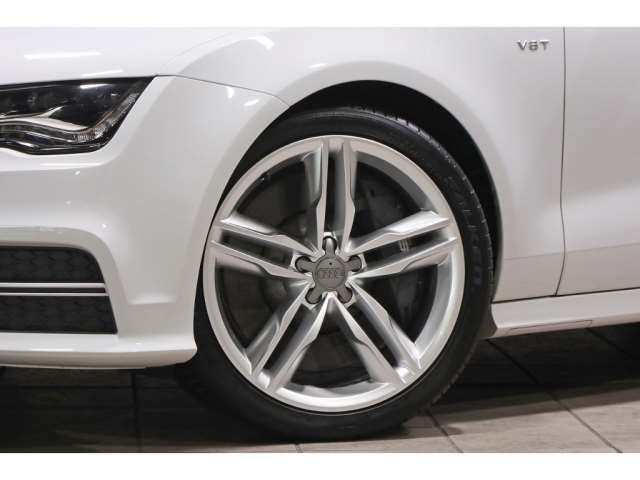 صورة مصغرة 8 لـ 2013 AUDI S7 SPORTBACK