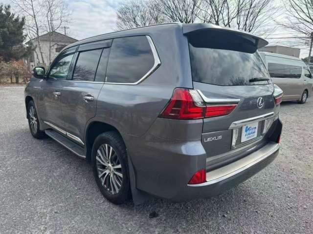 صورة 2 لـ 2015 Lexus LX