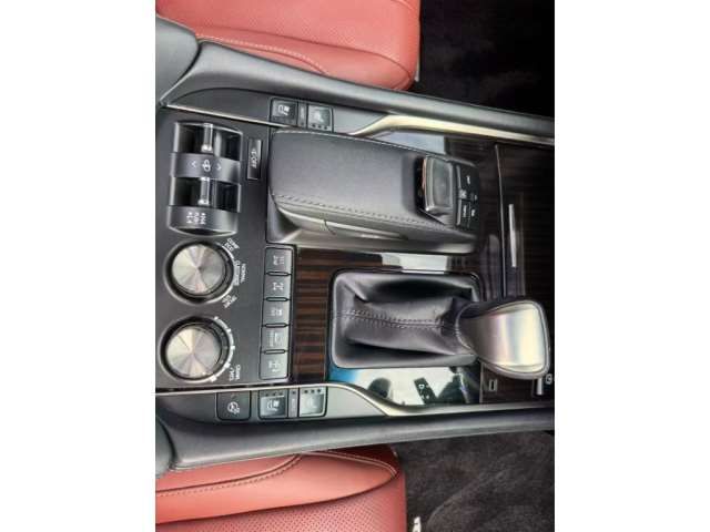 صورة مصغرة 22 لـ 2015 Lexus LX