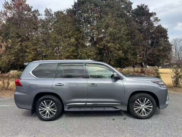 صورة 7 لـ 2015 Lexus LX