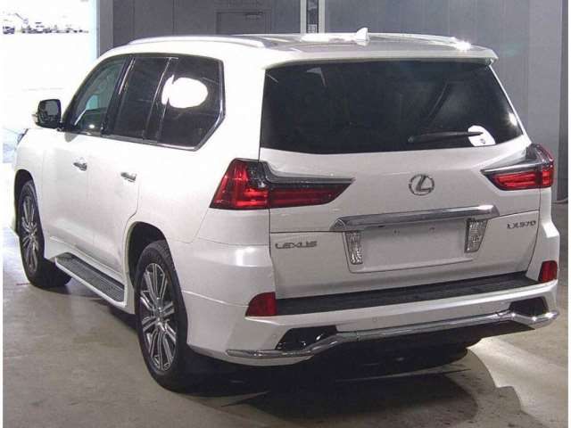 صورة 2 لـ 2015 Lexus LX
