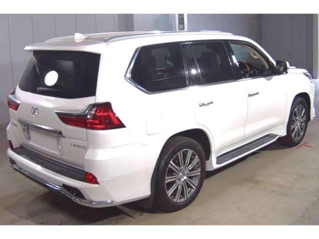 صورة 4 لـ 2015 Lexus LX