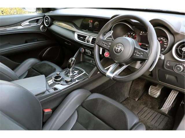 صورة مصغرة 27 لـ 2019 ALFA Romeo STELVIO
