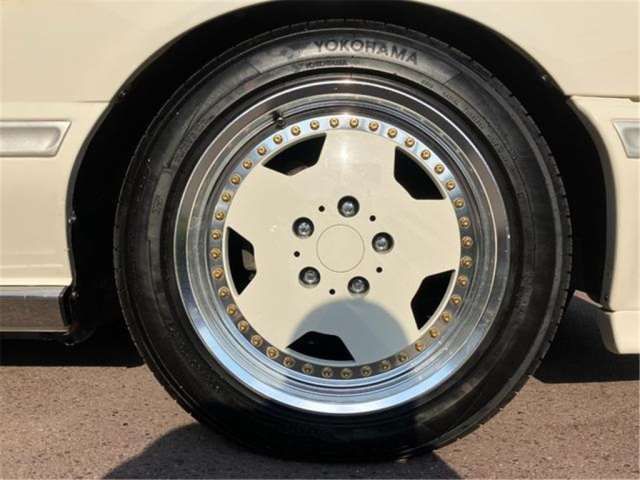 1991 Nissan GLORIA — миниатюра 20