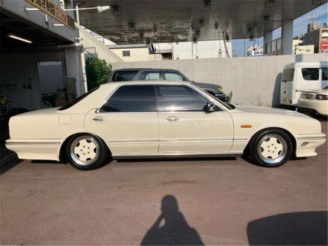 1991 Nissan GLORIA — миниатюра 13