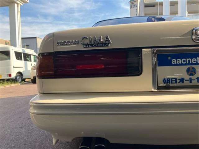 1991 Nissan GLORIA — миниатюра 23