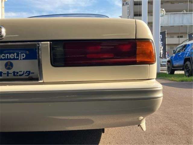 1991 Nissan GLORIA — миниатюра 24
