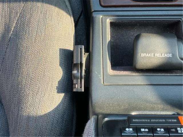 1991 Nissan GLORIA — миниатюра 31