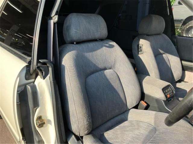 1991 Nissan GLORIA — миниатюра 38