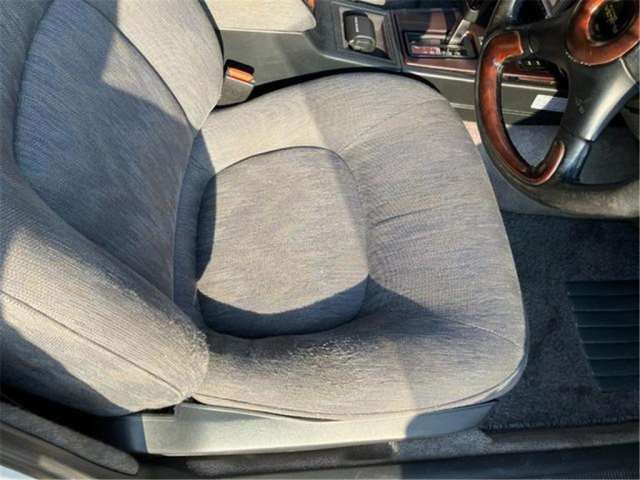1991 Nissan GLORIA — миниатюра 39