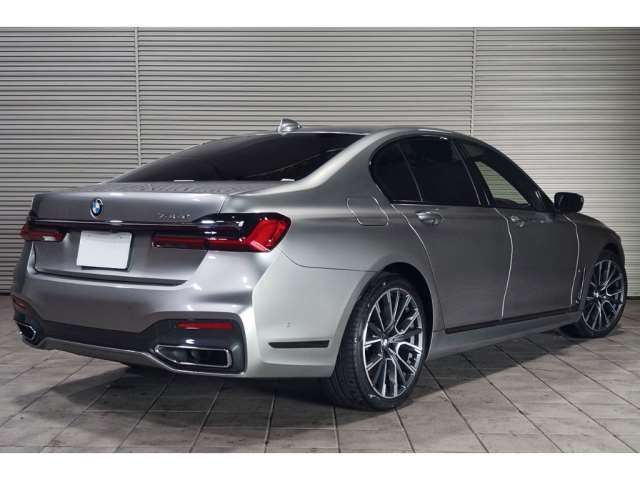 صورة 2 لـ 2019 BMW 7 SERIES